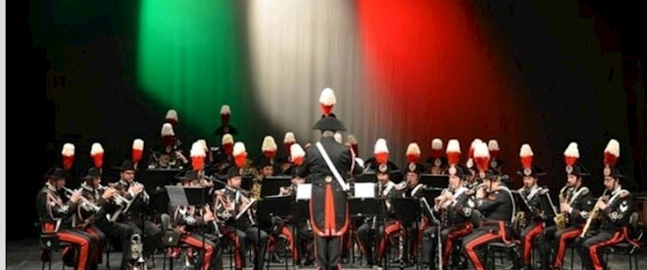<a href='dettagli.aspx?c=1&sc=2&id=106&tbl=eventi'><div class='slide_title'><h3>SABATO 22 NOVEMBRE 2025 ORE 21:00 -  CONCERTO DELLA FANFARA DEL TERZO REGGIMENTO  CARABINIERI "LOMBARDIA" </h3></div><div class='slide_text'><span>Il Teatro Besostri ospiterà, sabato 22/11/2025 alle ore 21, Il Concerto della Fanfara  del 3° Reggimento Carabinieri “Lombardia”- Milano.

Costo del biglietto euro 10,00

APERTURA BIGLIETTERIA :
 ...</span></div></a>